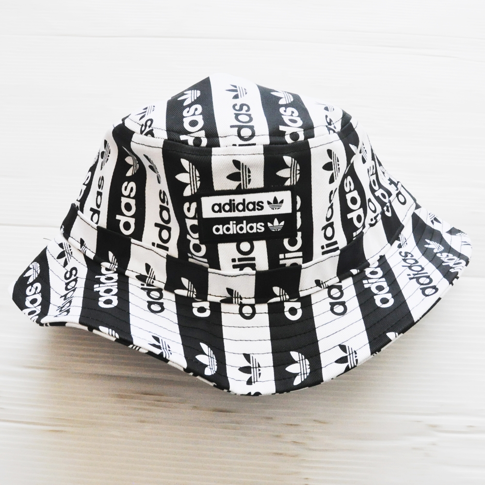 Adidas Tunnel Store 大阪アメリカ村のストリートスタイルのセレクトショップ Adidas Tunnel Store 大阪アメリカ村のストリートスタイルのセレクトショップ