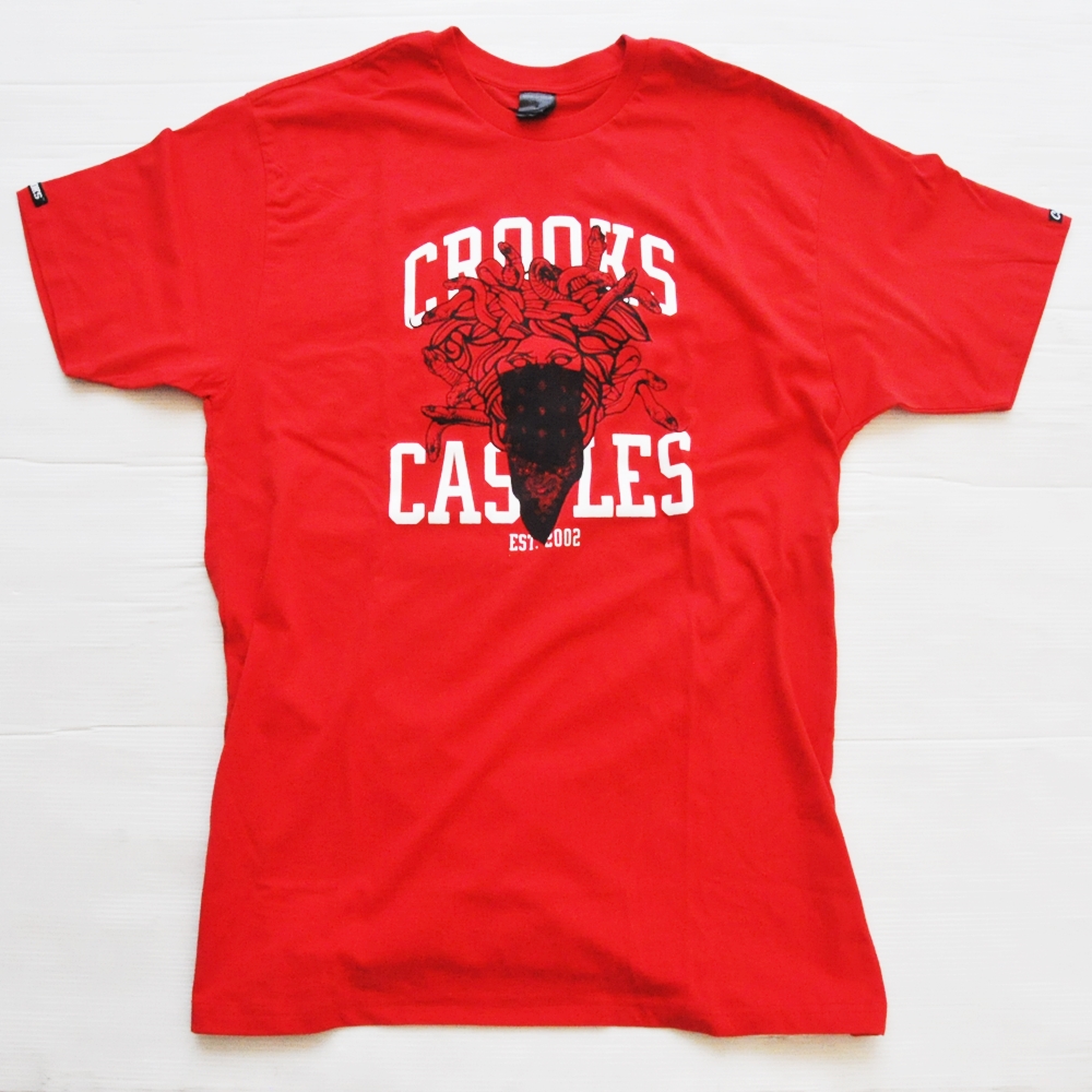 CROOKS＆CASTLES/クルックスアンドキャッスル MEDUSA GANG T-SHIRT RED