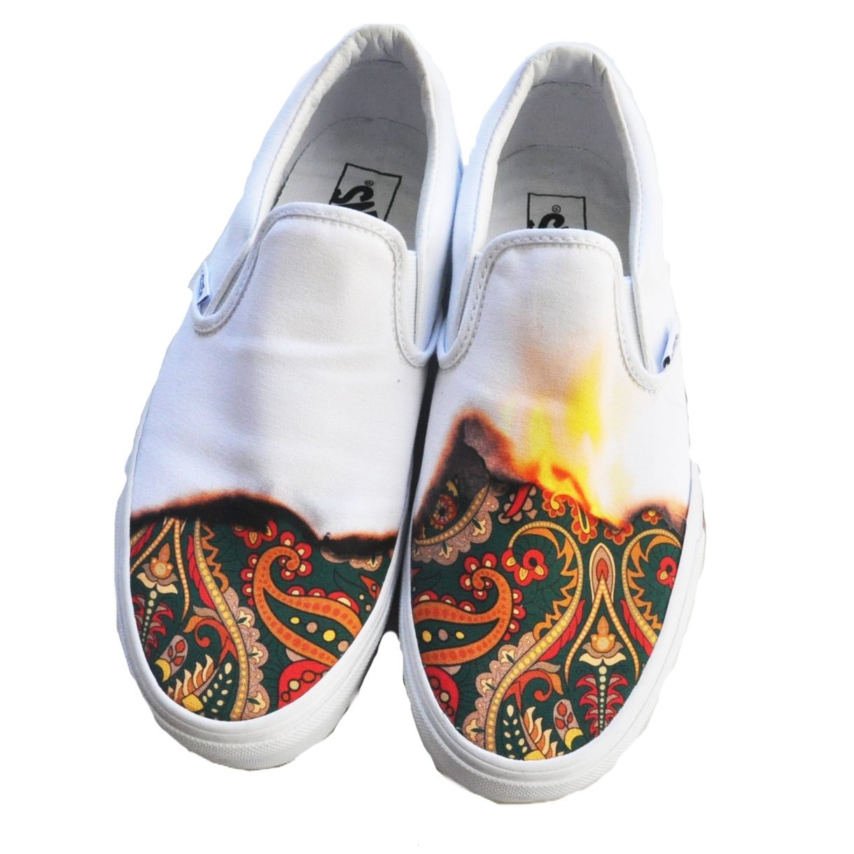 VANS / バンズ FIRE PAISLEY PATTERN CLASSIC SLIP ON WHITE