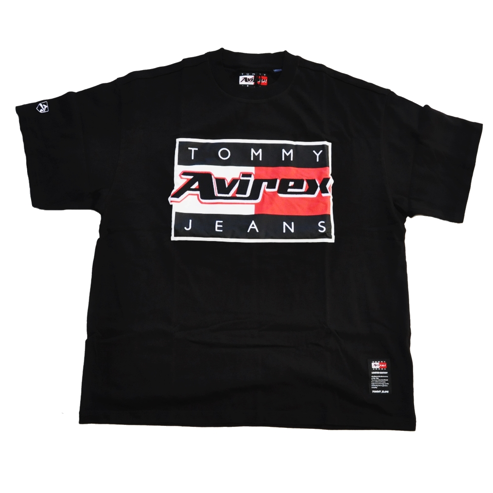 TOMMY JEANS / トミージーンズ TOMMY JEANS × AVIREX LIMITED EDITION T-SHIRT BLACK L～XXL