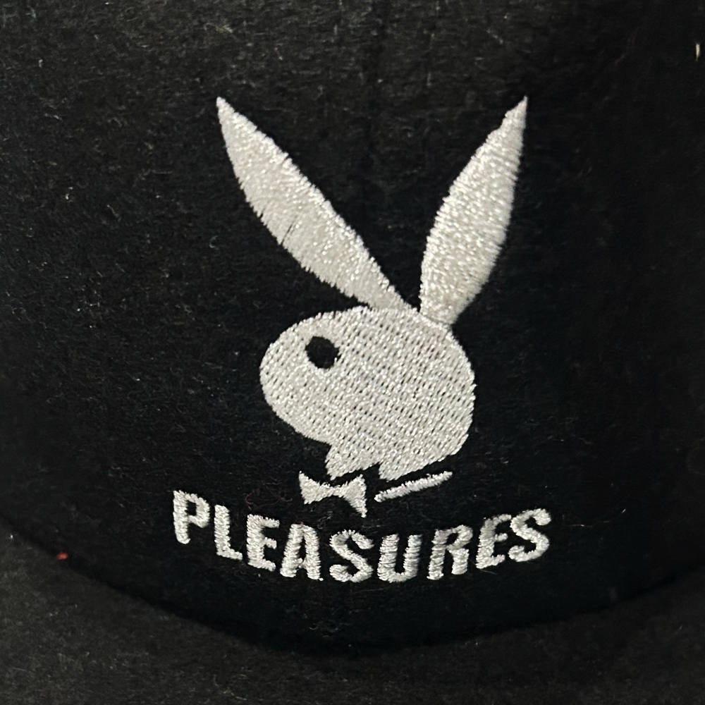 PLEASURES / プレジャーズ PLEASURES×PLAY BOY WOOL STRAP BACK CAP BLACK-4